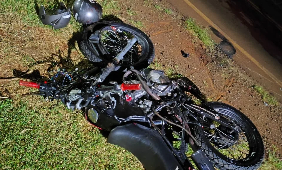 Motociclista morre após bater na traseira de Saveiro; motorista é preso por embriaguez em Pato Bragado