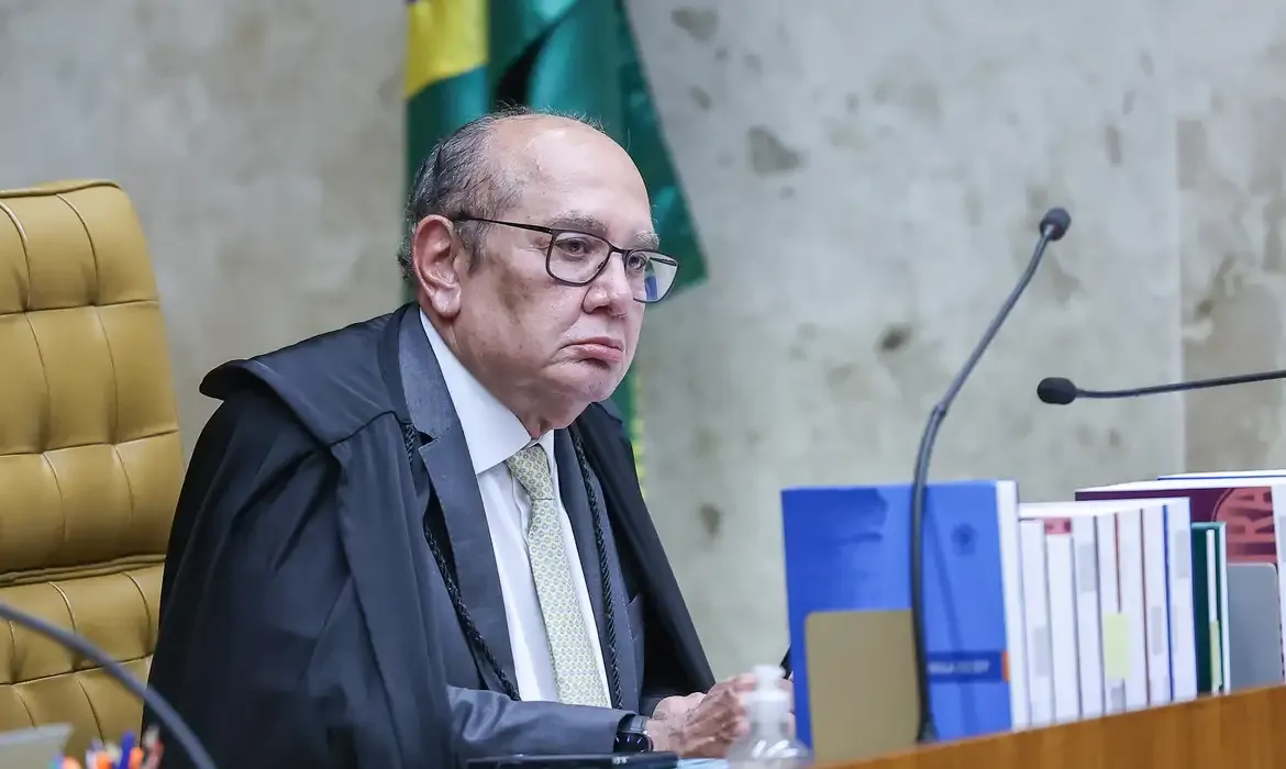 STF retoma julgamento da Lei da Ficha Limpa com voto de Gilmar Mendes