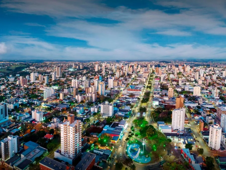 Cascavel se aproxima de Ponta Grossa e fica a apenas 6,5 mil habitantes da 4ª maior população do Paraná