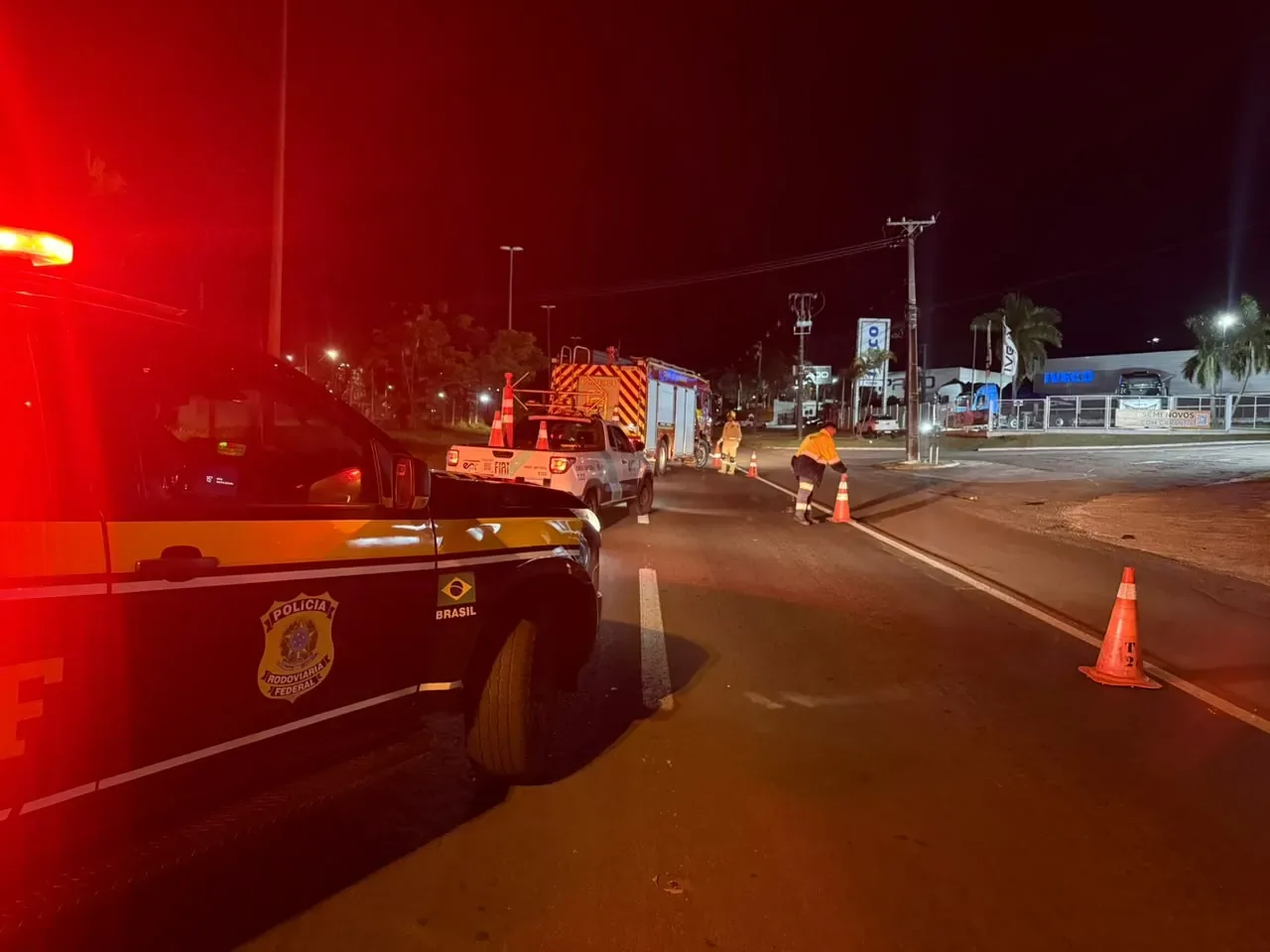 Motociclista e passageiro morrem em colisão traseira com caminhão na BR-369