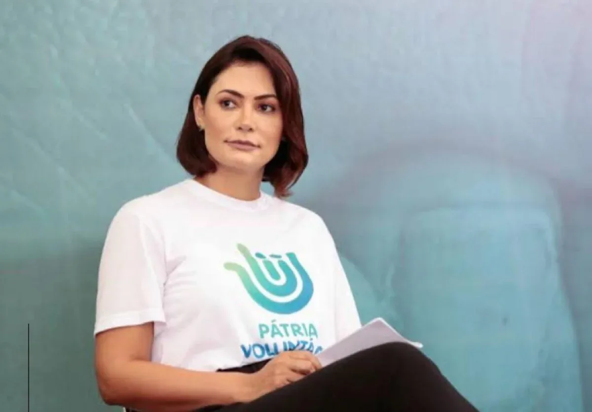 Michelle Bolsonaro lança propaganda eleitoral inteiramente em Libras