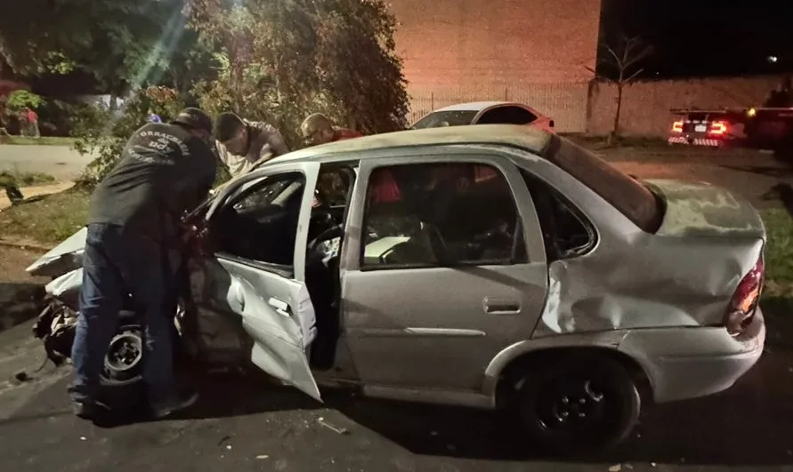 Motorista foge da ROTAM, provoca acidente e abandona carro em Iporã