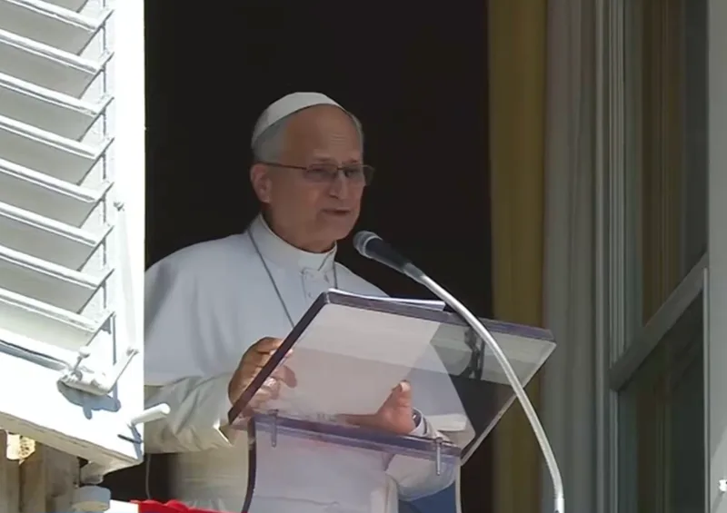 Papa Leão passa por cirurgia pulmonar bem-sucedida no Vaticano