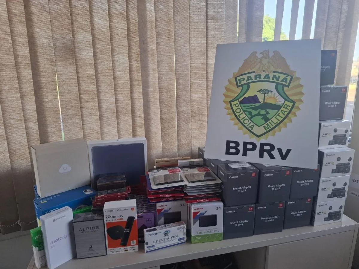 PM apreende contrabando avaliado em R$ 90 mil em ônibus na PR-180