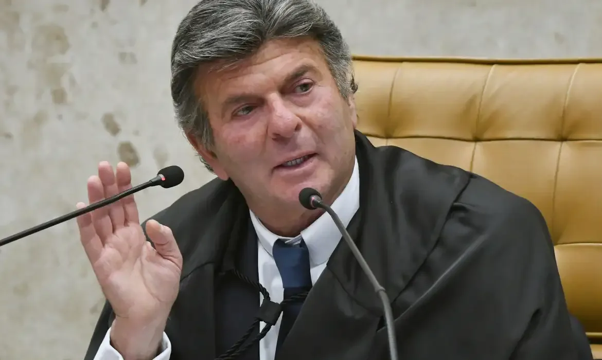 Fux suspende decisão de Dino e restabelece posts sobre Nossa Senhora1