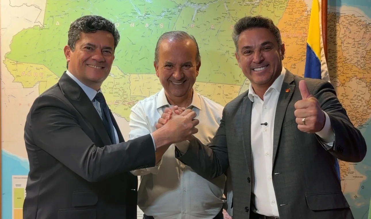Governadores eleitos do Sul se unem em Brasília para eleger Flávio Bolsonaro no segundo turno
