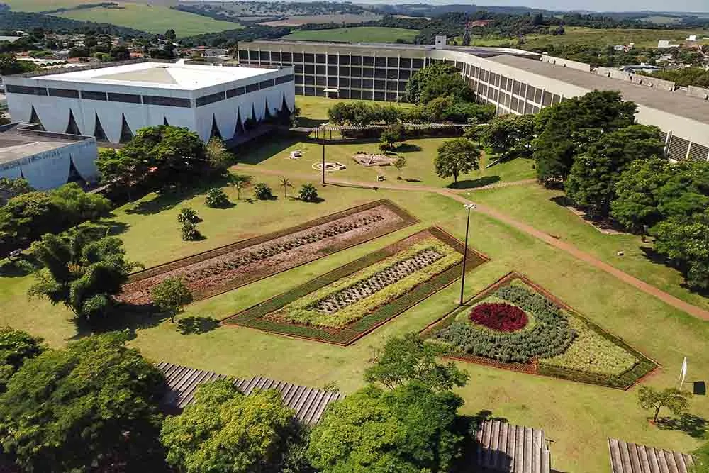 Unioeste suspende aulas e atividades presenciais nesta sexta-feira devido ao risco de temporais