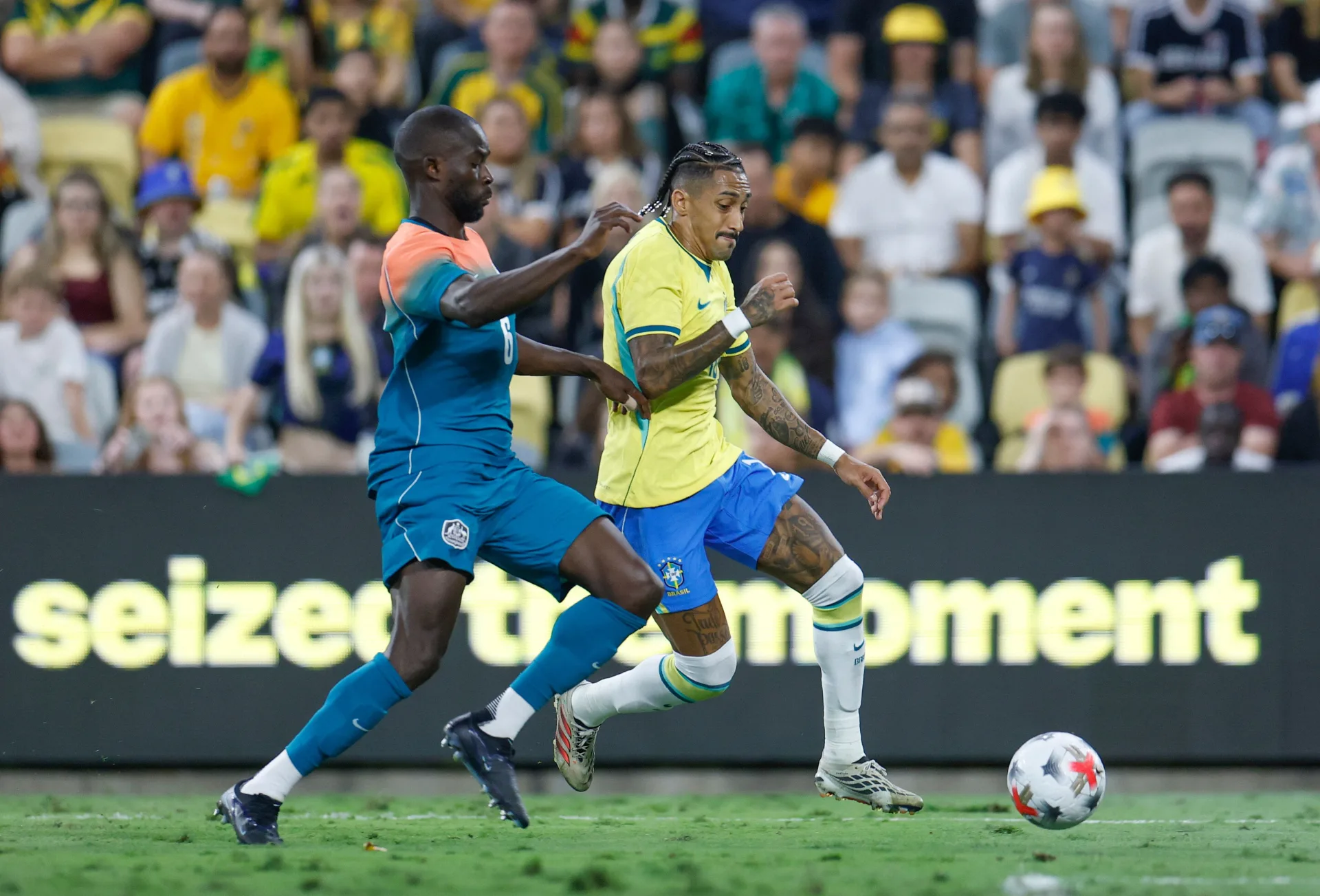Brasil e Austrália se enfrentam pela décima vez nesta terça