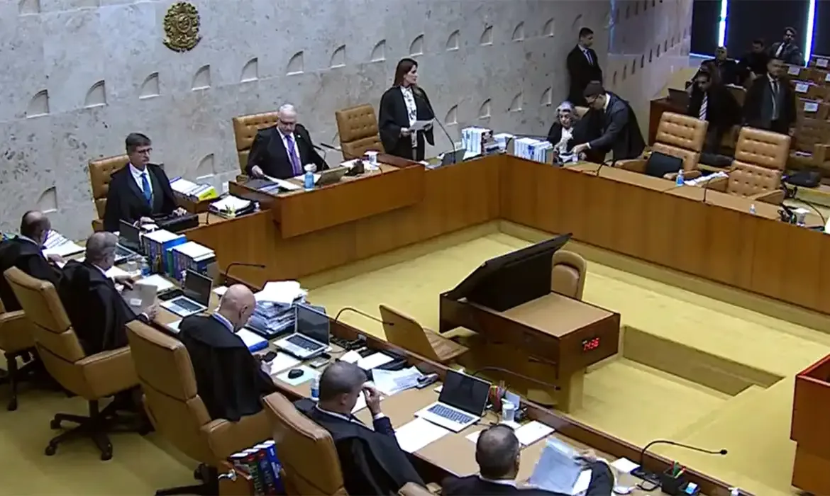 STF restringe acesso de jornalistas ao plenário durante sessão sobre Moraes e Vorcaro