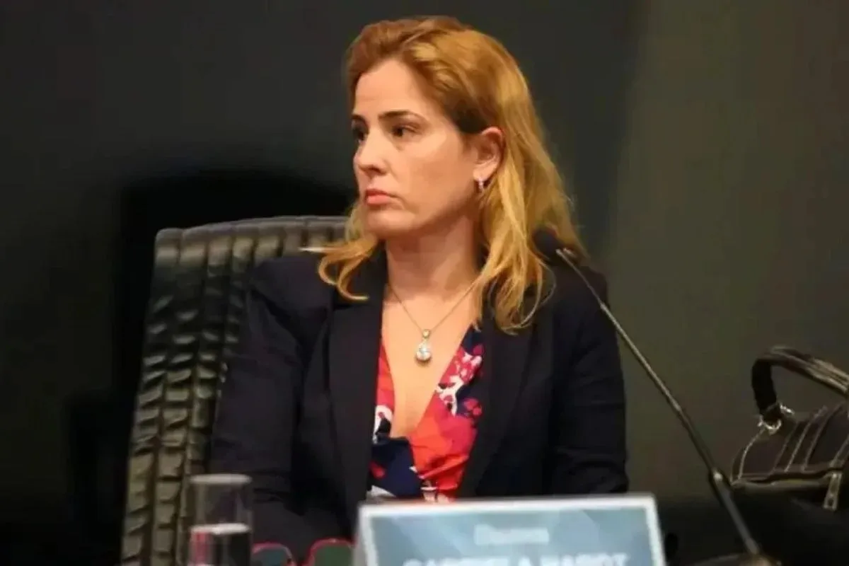 CNJ afasta juíza Gabriela Hardt por dois anos em processo sobre acordo da Lava Jato