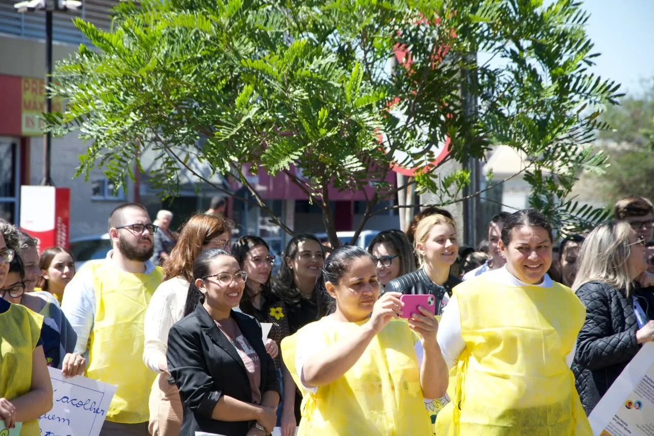 Caminhada da Vida reúne participantes em ação do Setembro Amarelo em Corbélia