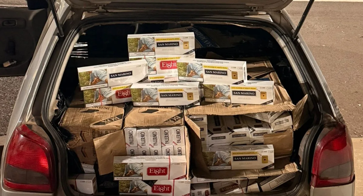 Jovem é flagrado com 5 mil maços de cigarros contrabandeados em Iporã