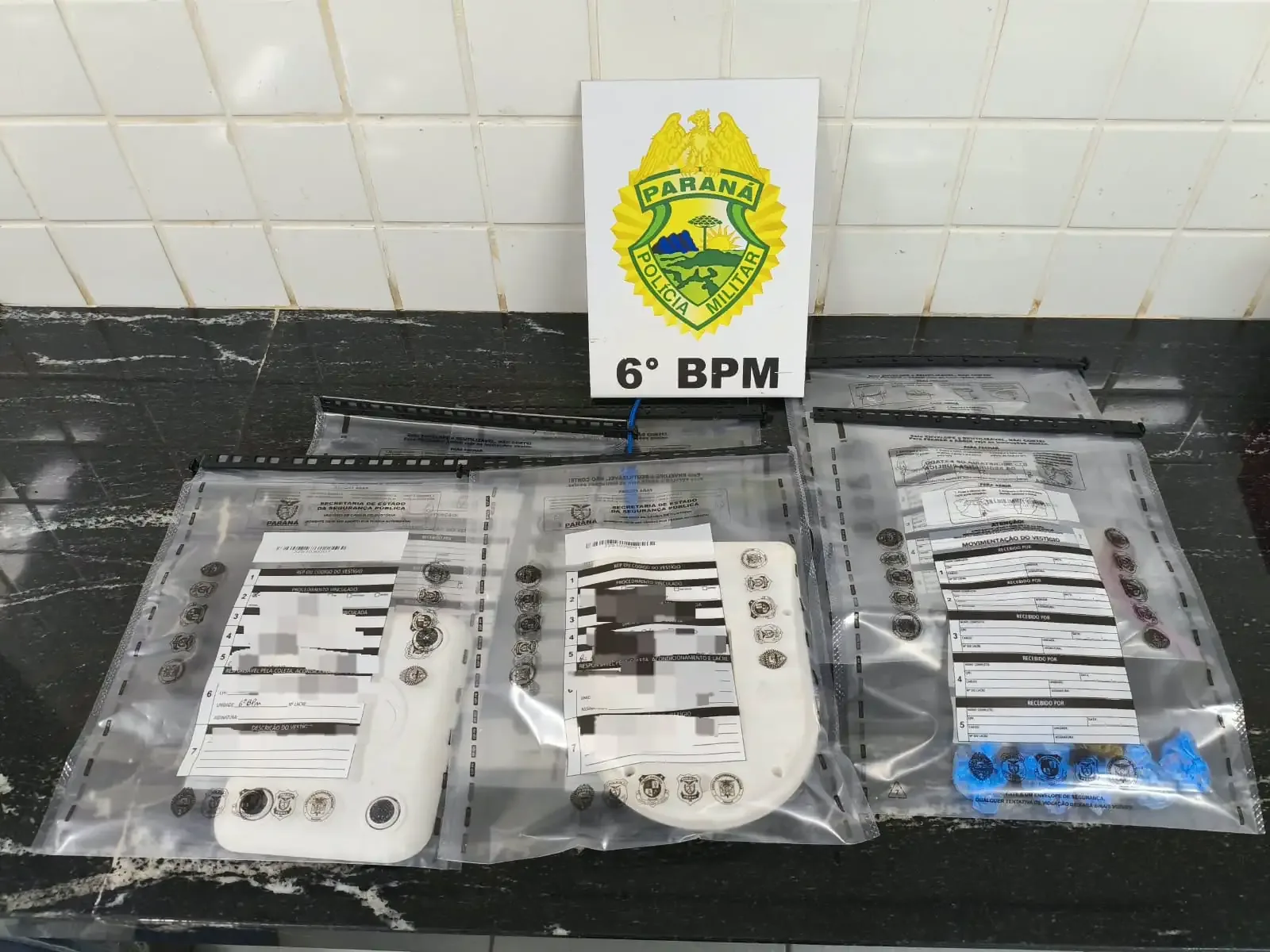 Homem é preso por tráfico de drogas em apartamento no bairro Floresta, em Cascavel