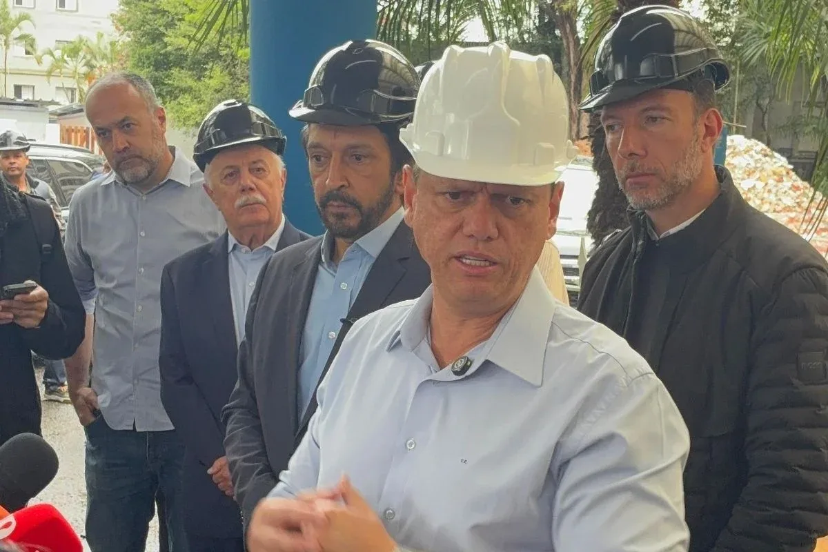 Tarcísio chama de “muito grave” caso envolvendo contrato de Vorcaro com esposa de Moraes